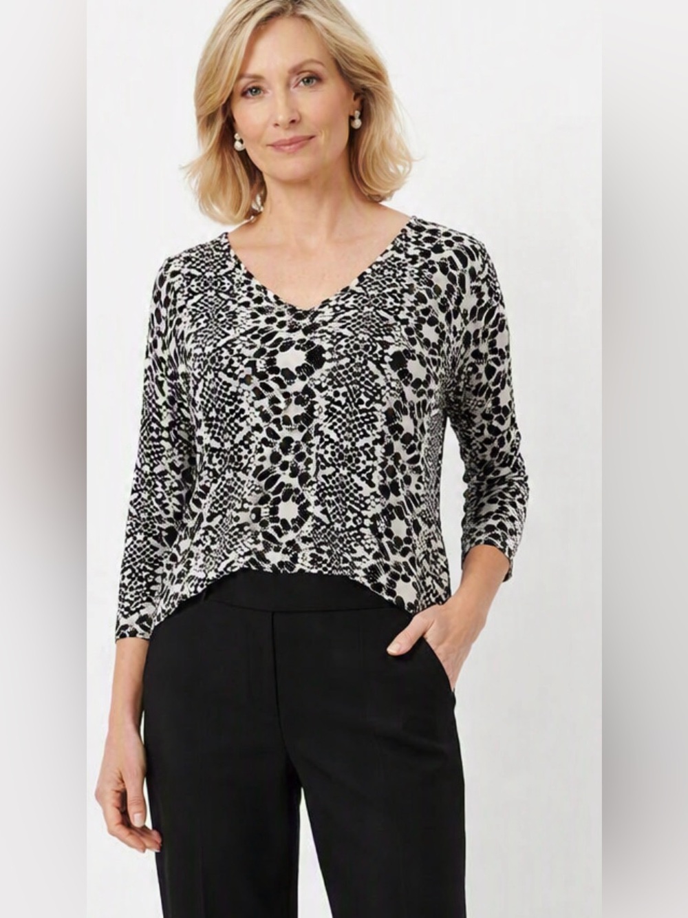 New Directions Women’s Blouse in Snakeskin Sparkle Sz L
